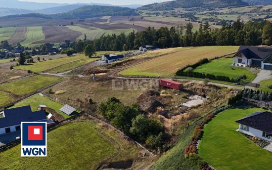 Grunt budowlany jednorodzinny na  sprzedaż Bożków - Działka budowlana z panoramicznym widokiem na góry.